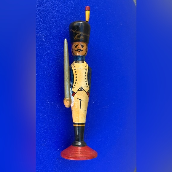 Antique Turned Hand Painted Wooden Armed Decorated Russian Toy Soldier - Picture 10 of 16